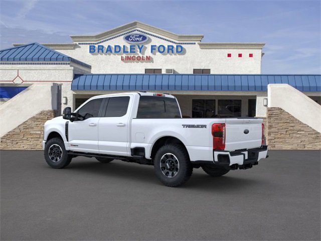 2025 Ford F-250 Lariat photo 4