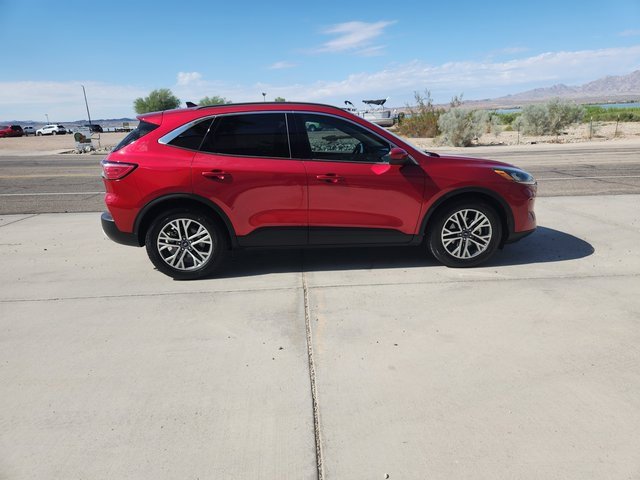 2020 Ford Escape SEL photo 4
