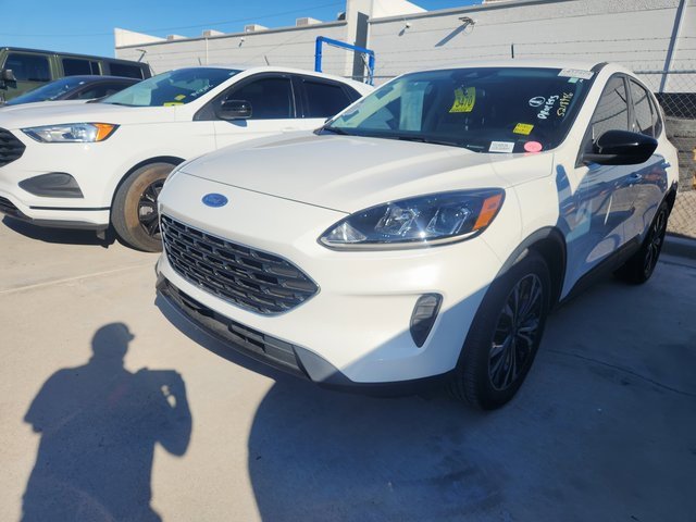 2022 Ford Escape SE's photo