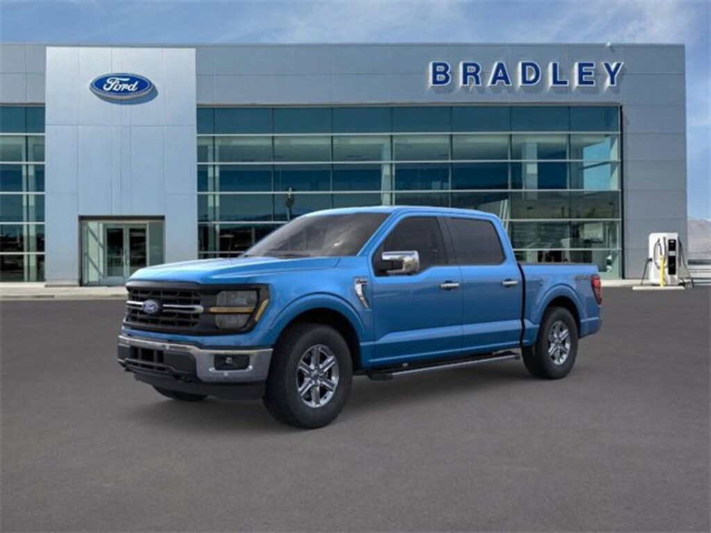 New 2025 Ford F-150 XLT Truck SuperCrew Cab