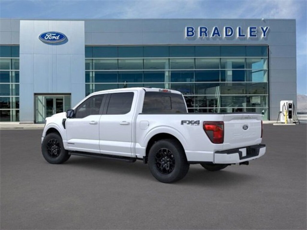 New 2025 Ford F-150 XLT Truck SuperCrew Cab