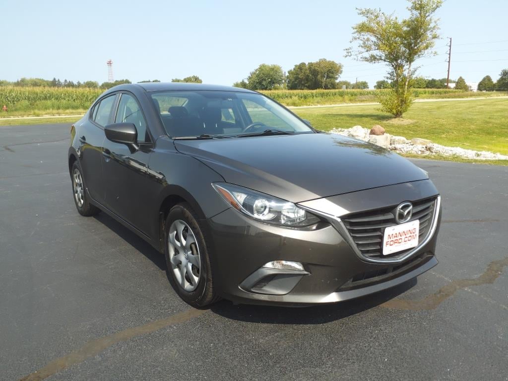 Used 2015 Mazda MAZDA3 i Sport with VIN 3MZBM1U7XFM147956 for sale in Dekalb, IL