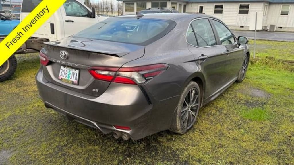 Used 2022 Toyota Camry SE