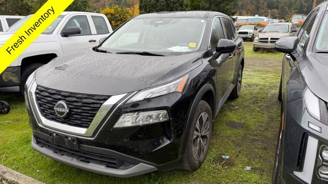 2023 Nissan Rogue SV's photo