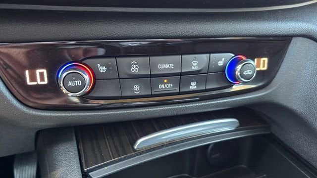 2018 Buick Regal Sportback Essence - Photo 18