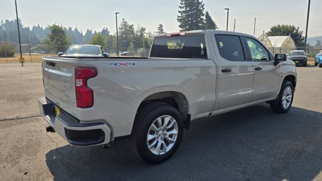 New 2026 Chevrolet Silverado 1500 Custom Truck
