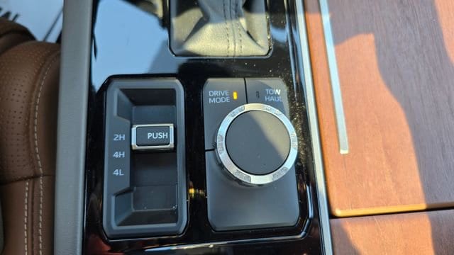 2025 Toyota Tundra 1794 Edition - Photo 30