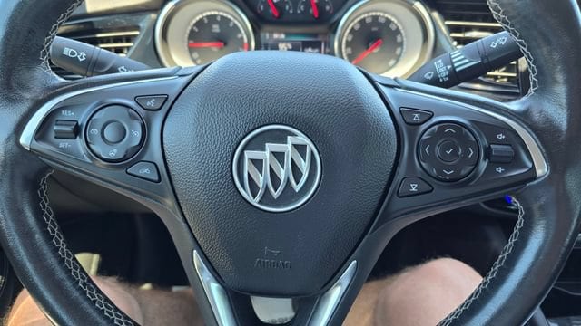 2018 Buick Regal Sportback Essence - Photo 19
