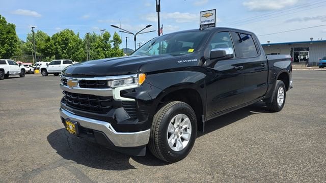 2025 Chevrolet Silverado 1500 LT 4X4 Crew Cab Short Box's photo