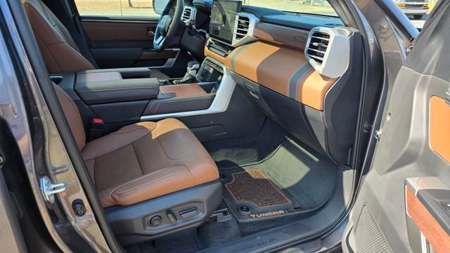 2025 Toyota Tundra 1794 Edition - Photo 17
