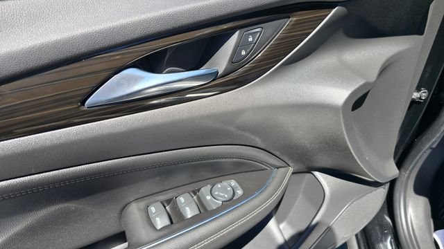 2018 Buick Regal Sportback Essence - Photo 16