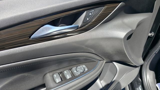 2018 Buick Regal Sportback Essence - Photo 16