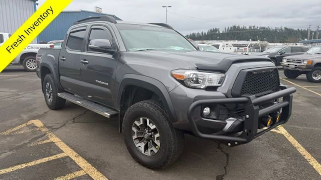 Used 2017 Toyota Tacoma SR5