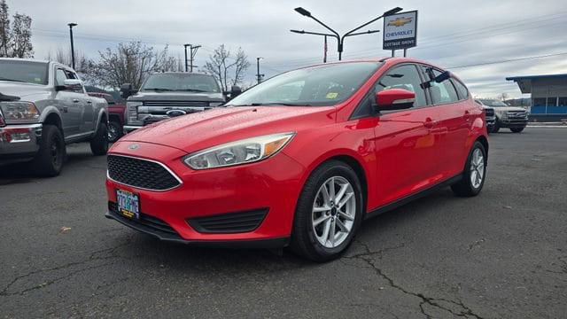 2015 Ford Focus SE's photo