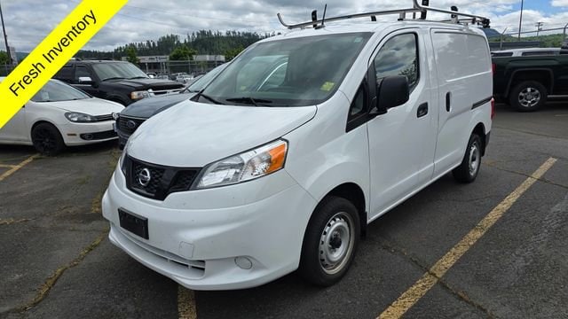 2021 Nissan NV200 S's photo