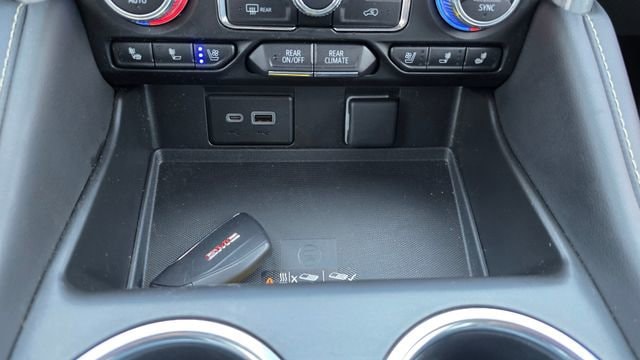 2023 GMC Yukon SLT - Photo 24