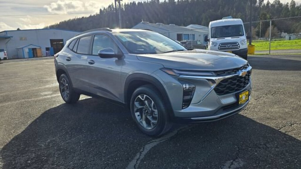 New 2026 Chevrolet Trax LT SUV