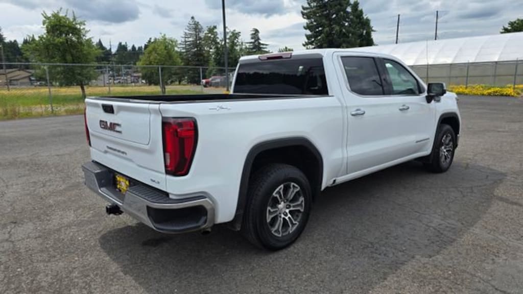 Used 2025 GMC Sierra 1500 SLT Truck