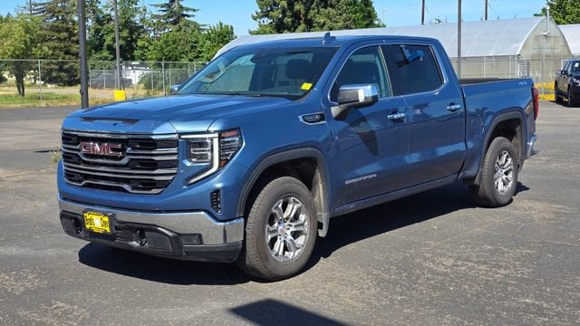 2024 GMC Sierra 4WD Crew Cab Short Box SLT's photo