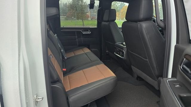 2026 Chevrolet Silverado 2500 HD High Country - Photo 19