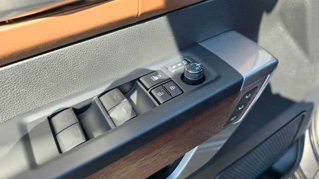 2025 Toyota Tundra 1794 Edition - Photo 22