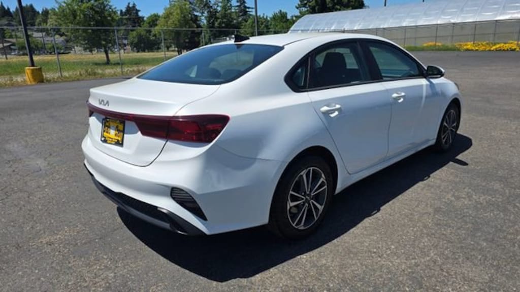 Used 2024 Kia Forte LXS