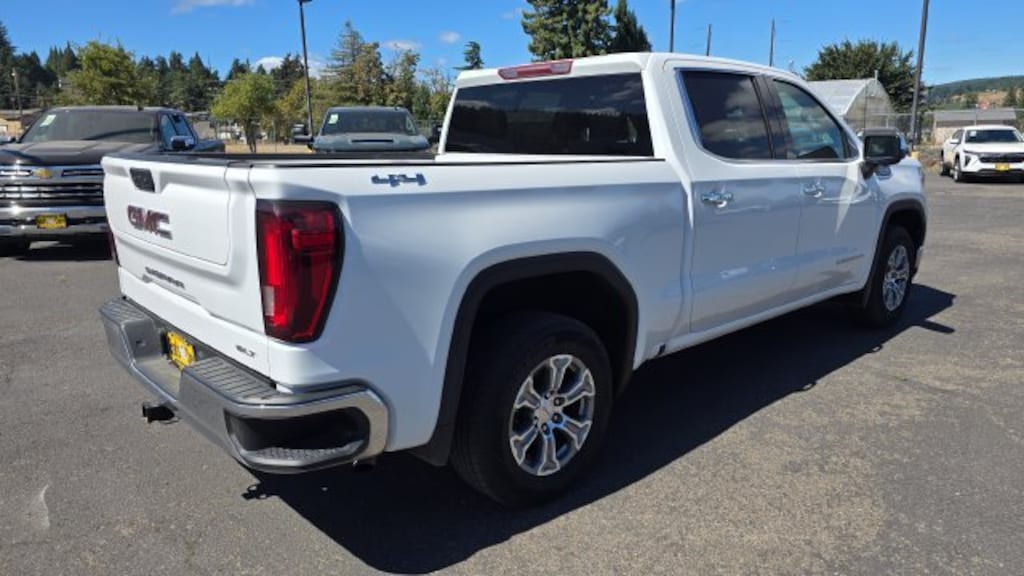 Used 2024 GMC Sierra 1500 SLT Truck