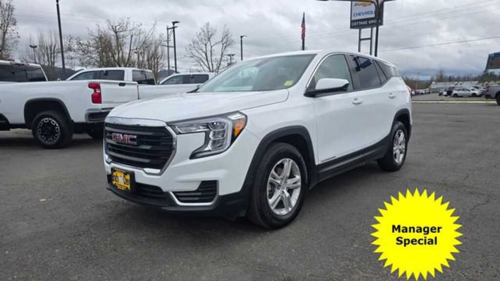 Used 2024 GMC Terrain SLE SUV