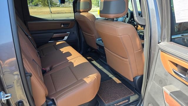 2025 Toyota Tundra 1794 Edition - Photo 16