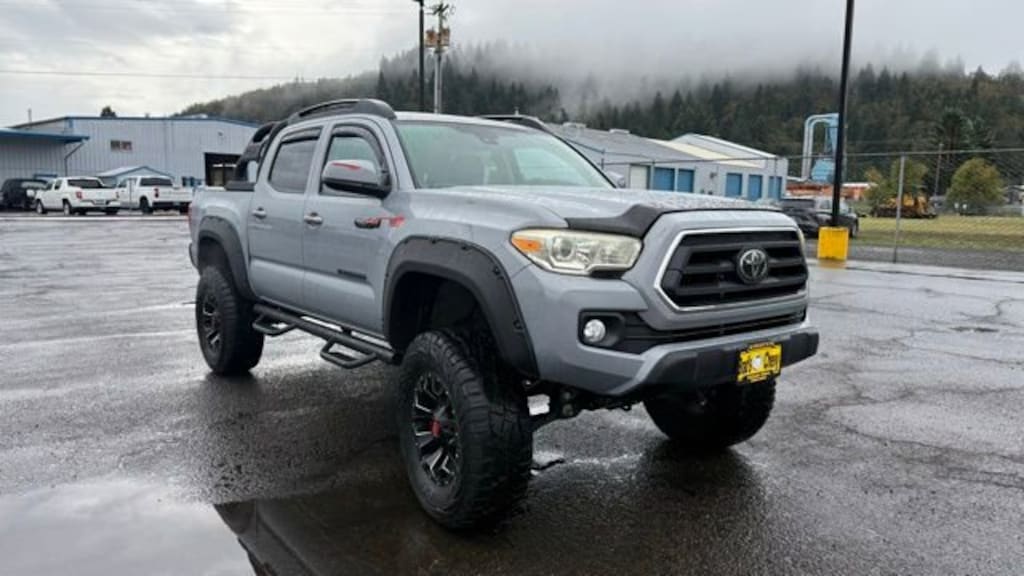 Used 2020 Toyota Tacoma 2WD SR