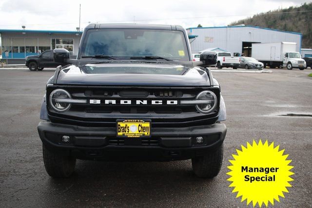 2021 Ford Bronco Base photo 2