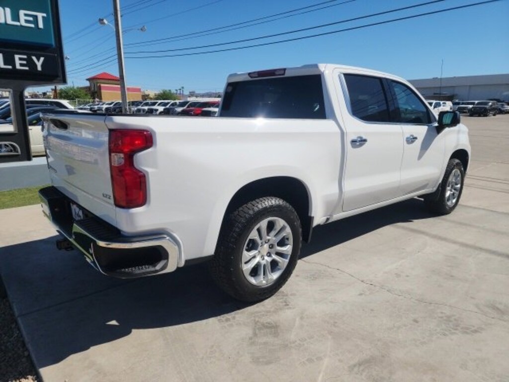 New 2026 Chevrolet Silverado 1500 LTZ Truck Crew Cab