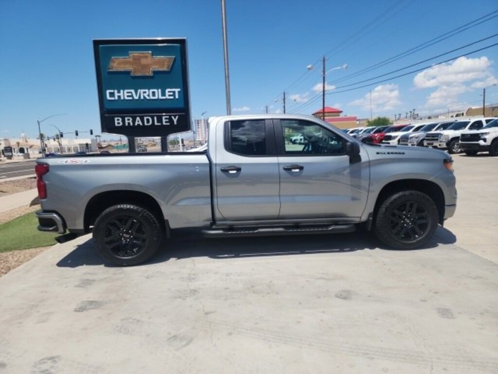 New 2025 Chevrolet Silverado 1500 Custom Truck Double Cab