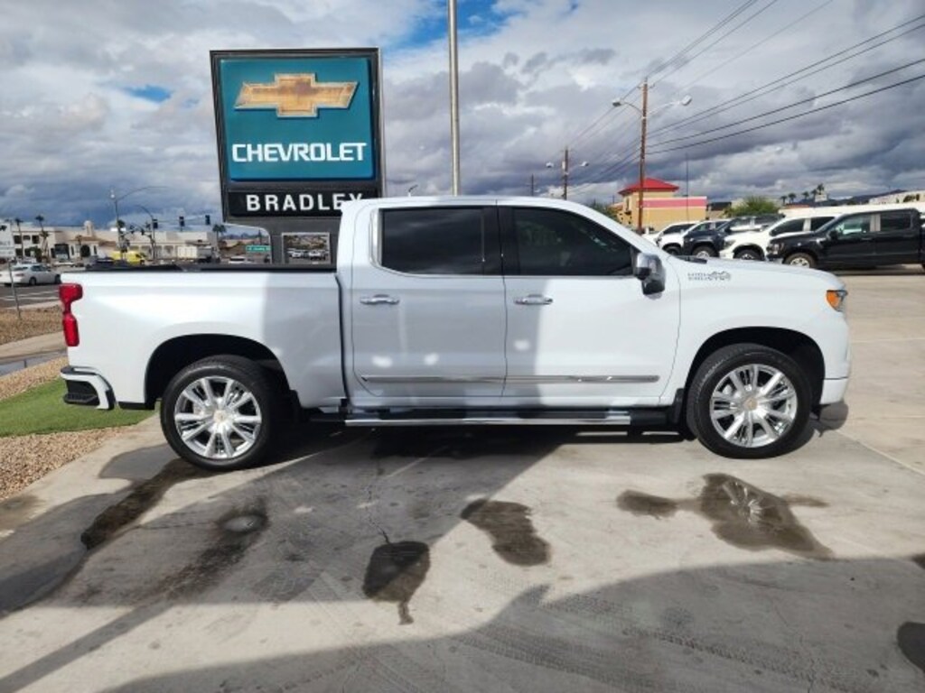 New 2026 Chevrolet Silverado 1500 High Country Truck Crew Cab