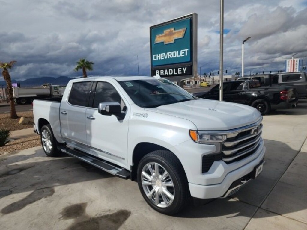 New 2026 Chevrolet Silverado 1500 High Country Truck Crew Cab