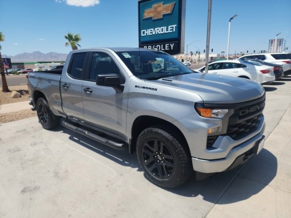 New 2025 Chevrolet Silverado 1500 Custom Truck Double Cab