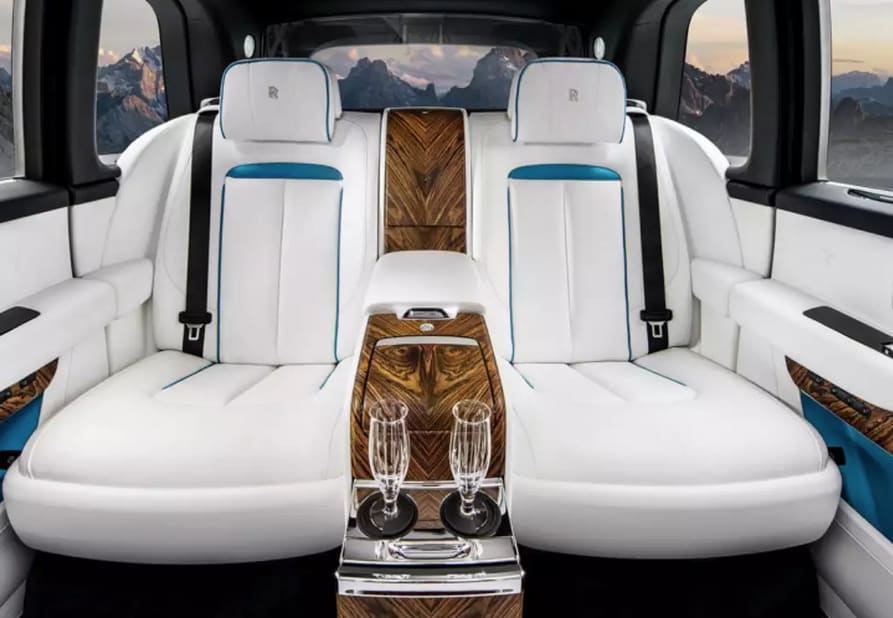 Rolls Royce Takes Luxury Off-Road With the Cullinan