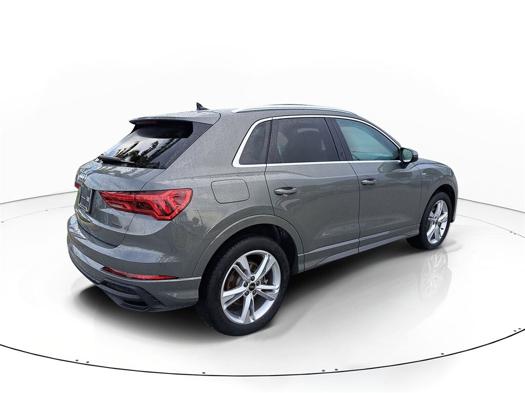 2024 Audi Q3 S line Premium Plus photo 4