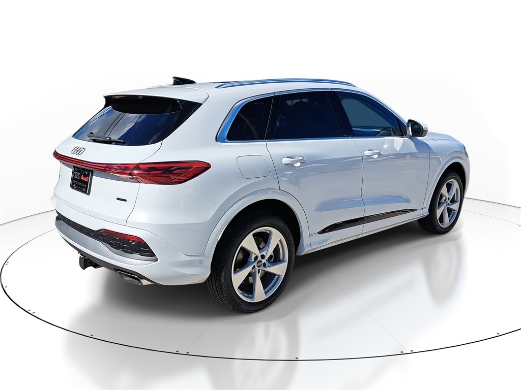 2025 Audi Q5 2.0T Premium Plus photo 4