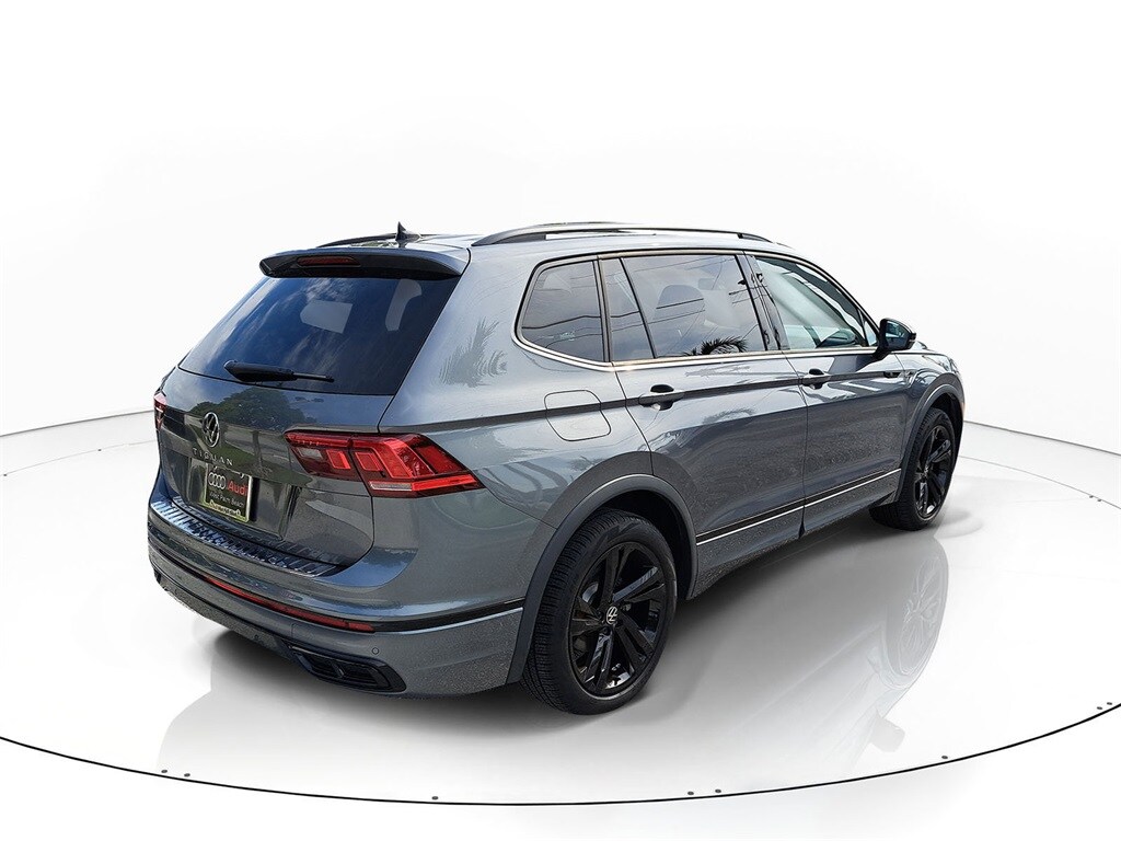 2024 Volkswagen Tiguan SE R-Line Black photo 3