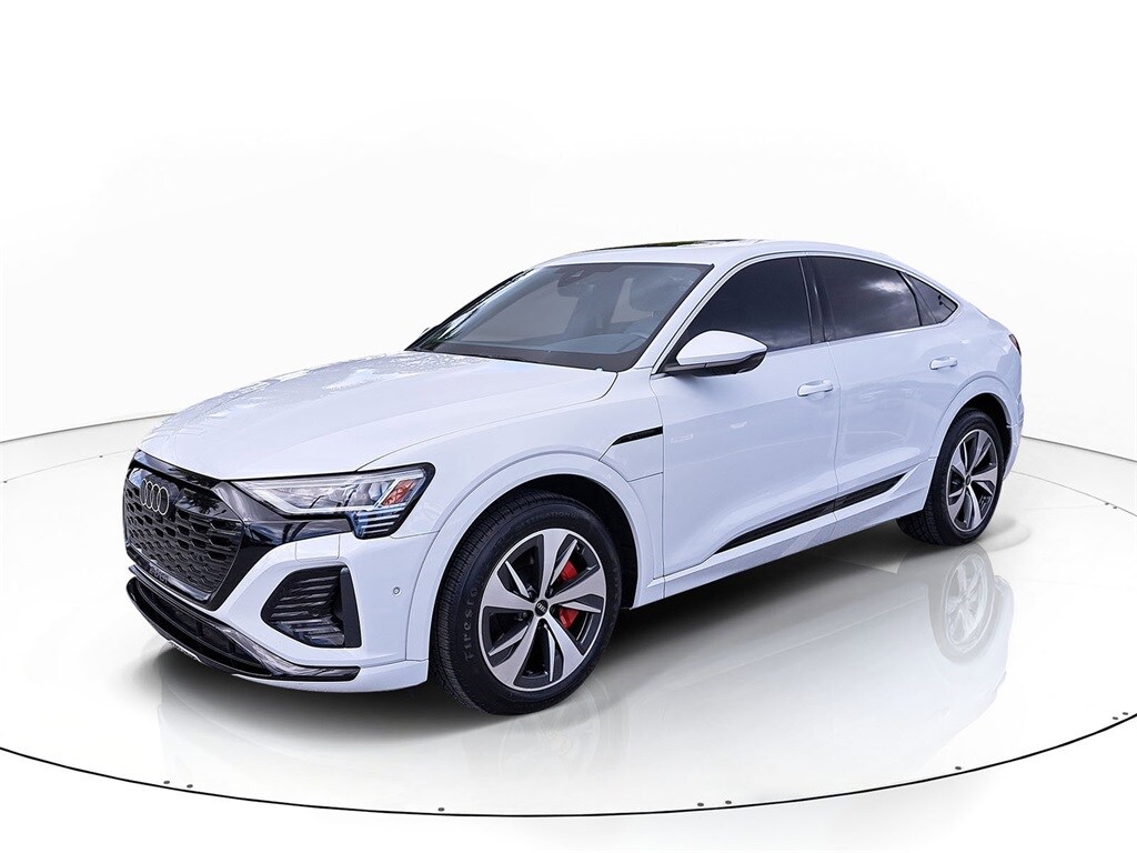 2024 Audi Q8 E-tron Premium Plus photo 2