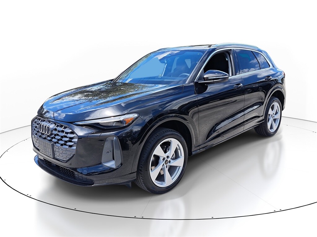 2025 Audi Q5 2.0T Premium Plus photo 2