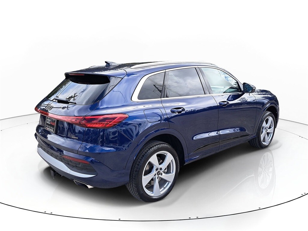 2025 Audi Q5 2.0T Premium Plus photo 4
