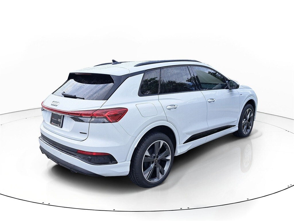 2024 Audi Q4 E-tron Premium photo 4