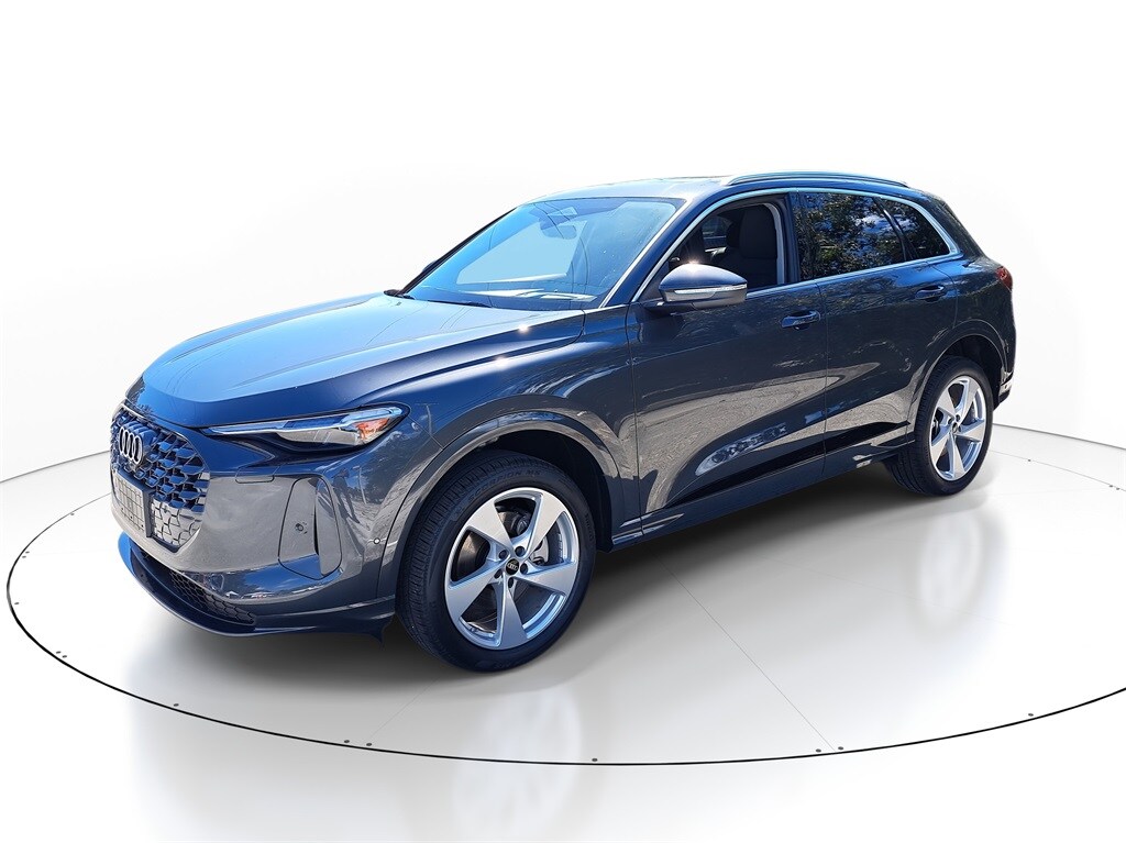 2025 Audi Q5 2.0T Premium Plus photo 2