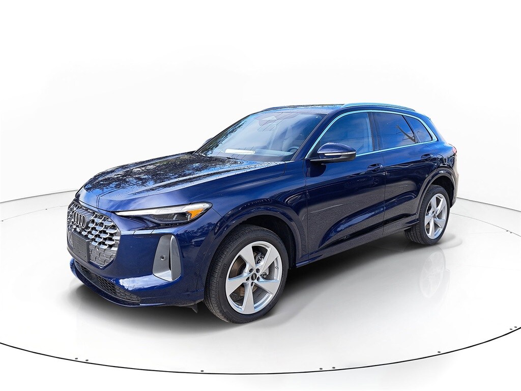 2025 Audi Q5 2.0T Premium Plus photo 2