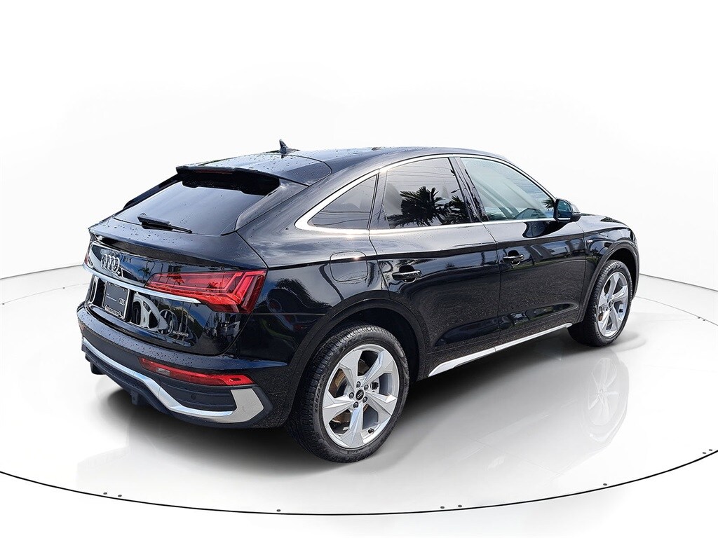 2024 Audi Q5 Sportback 45 S line Premium Plus photo 2