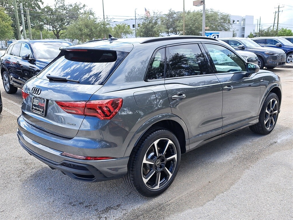 2025 Audi Q3 45 TFSI S line Premium Plus photo 4