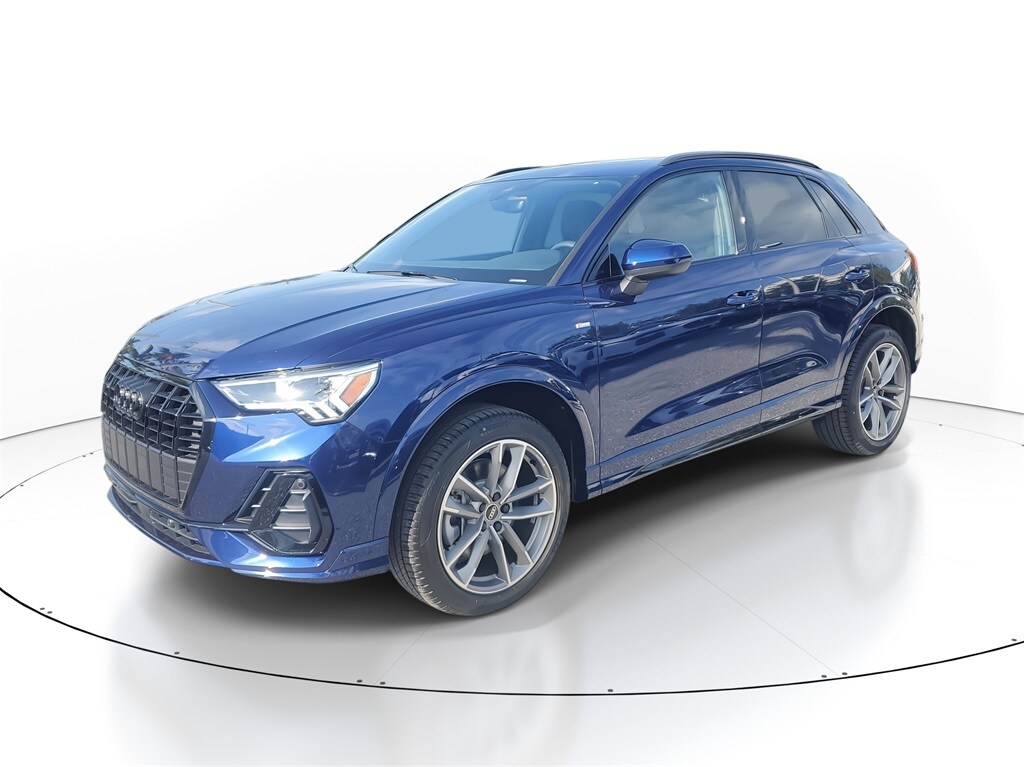 2025 Audi Q3 45 TFSI S line Premium photo 2