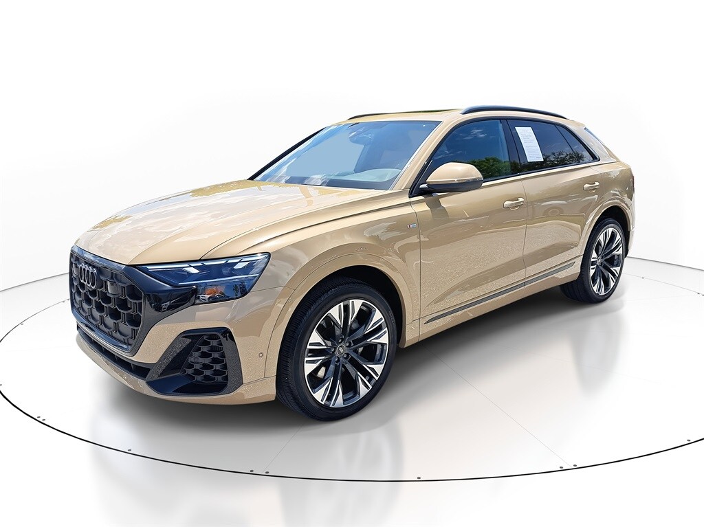 2025 Audi Q8 55 Premium Plus photo 2